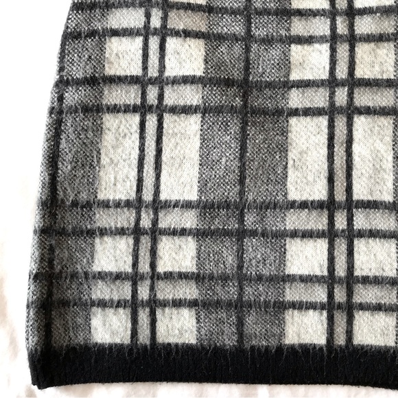 Plaid Mini Skirt - Picture 2 of 11